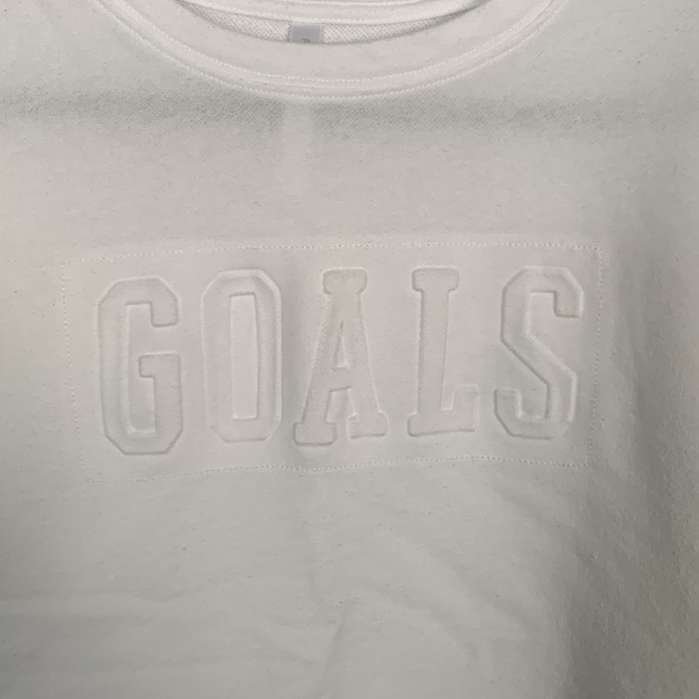 Fabletics Goal Sweater - Picture 2 of 4